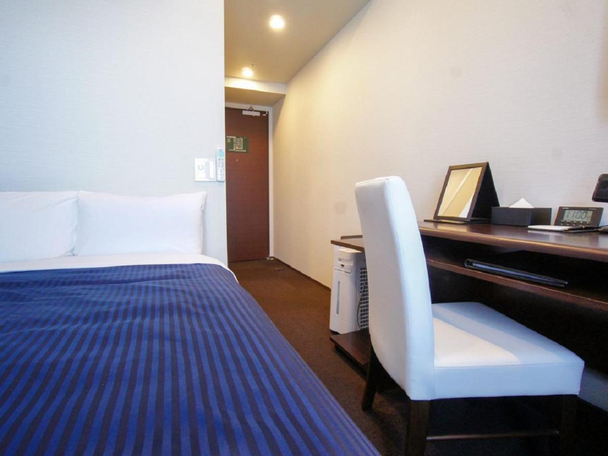 Hotel Livemax Yokohama Motomachi Ekimae Экстерьер фото