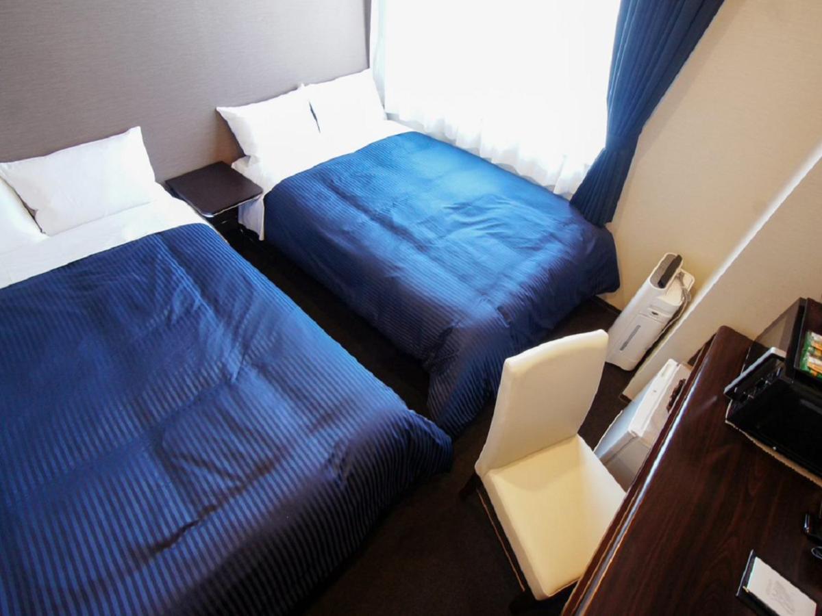 Hotel Livemax Yokohama Motomachi Ekimae Экстерьер фото