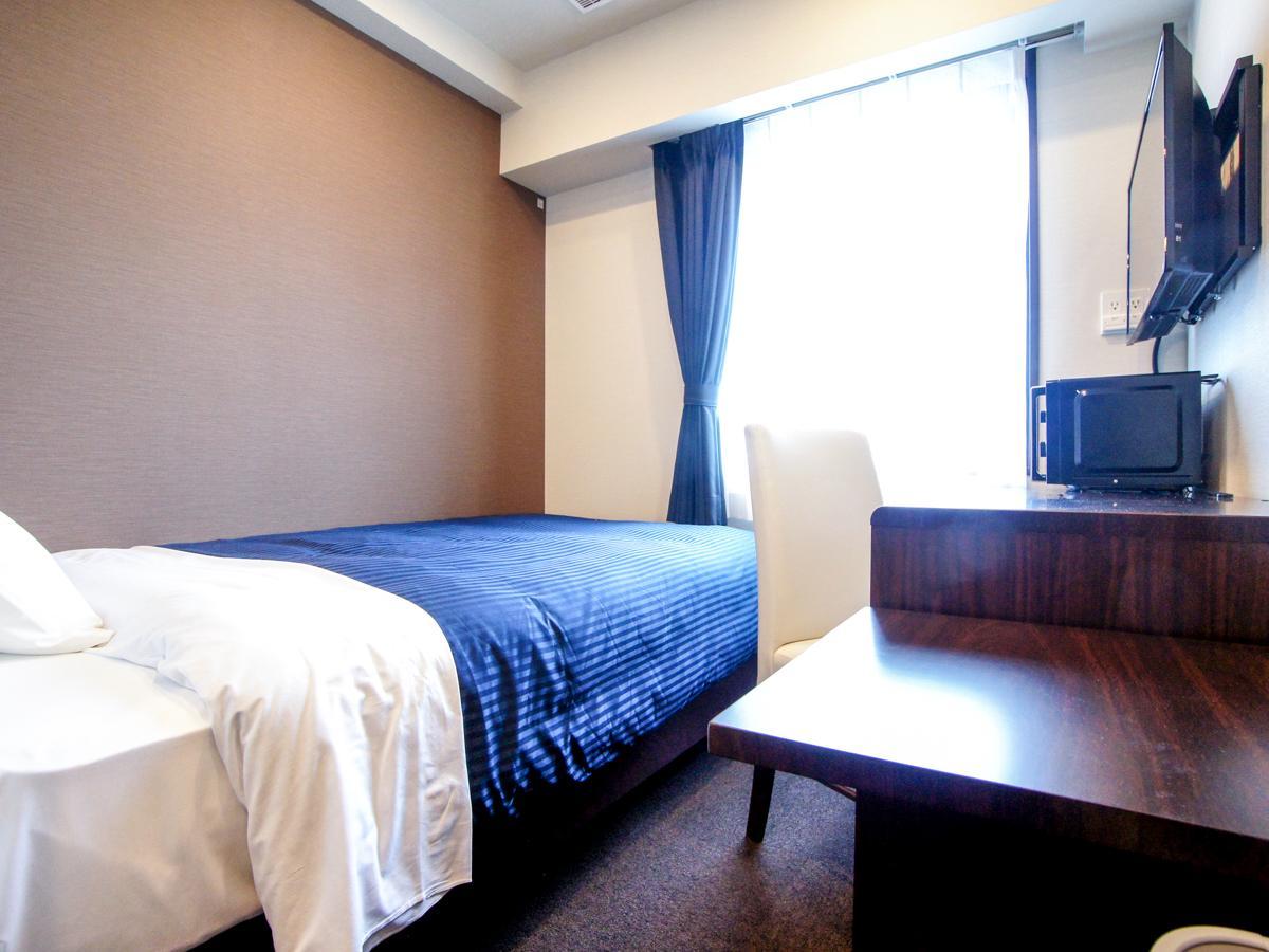 Hotel Livemax Yokohama Motomachi Ekimae Экстерьер фото